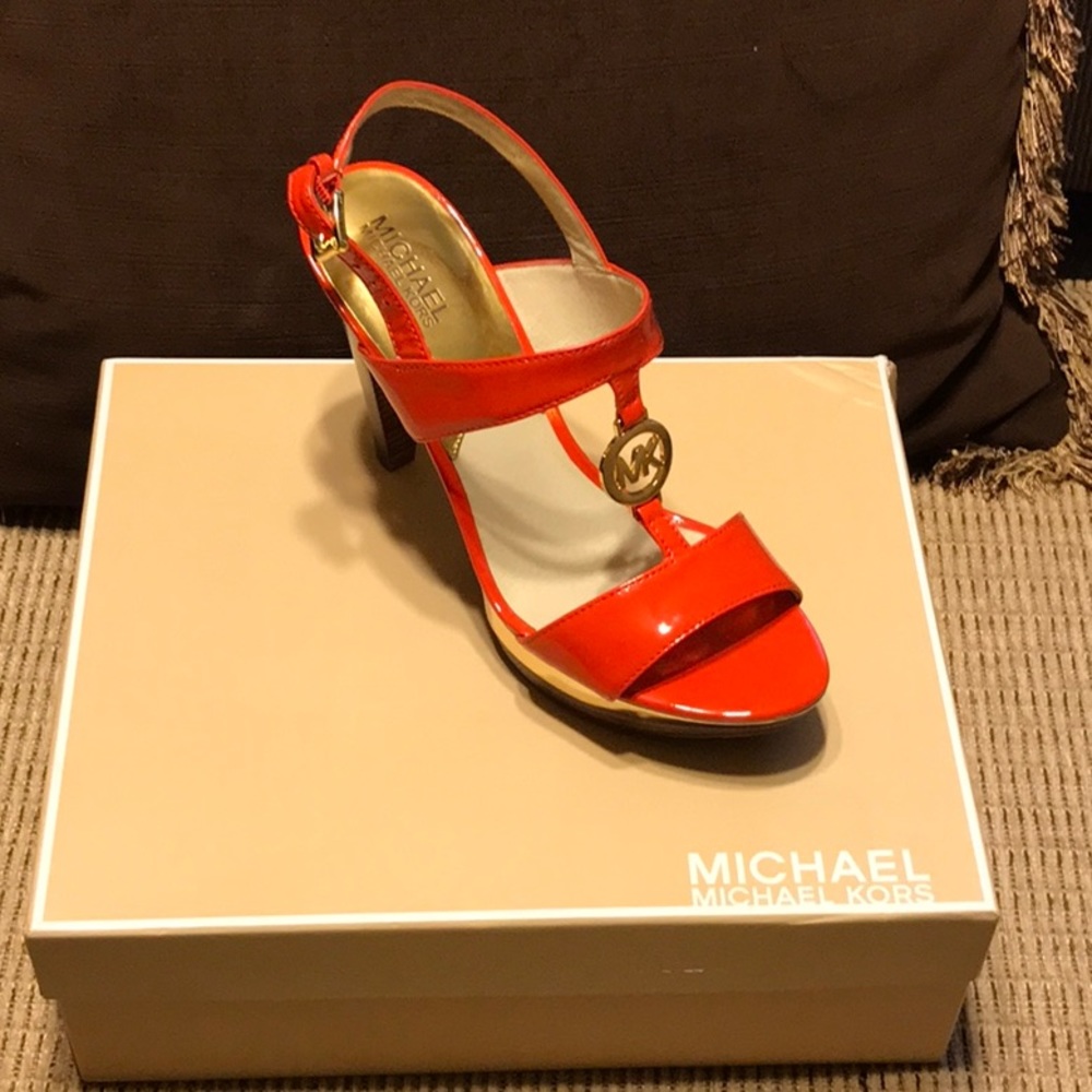 Micheal Kors Heel